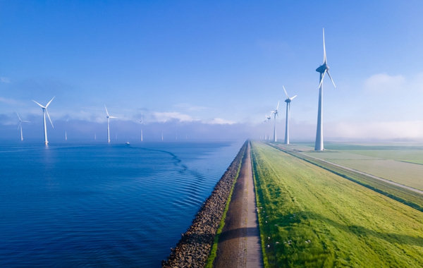 ”風力發電，提供綠色能源”